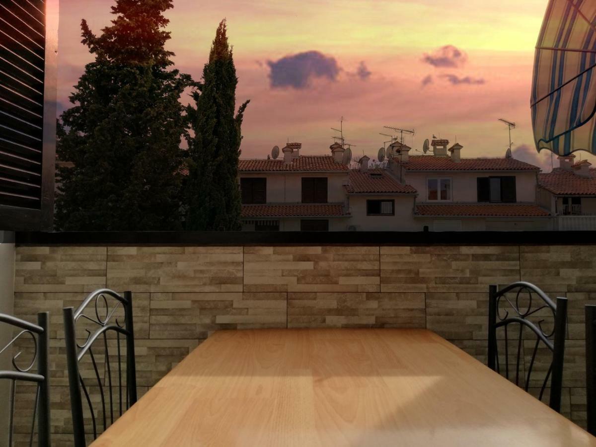 Nokturno Apartment, Self Check-In Porec Ngoại thất bức ảnh
